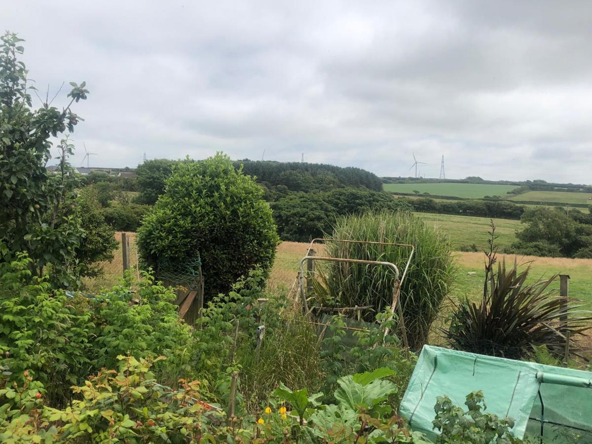Little Valley View * Otterham